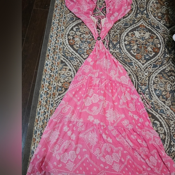 Vestique Pink Maxi Dress - Picture 3 of 12